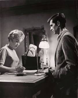 https://www.aluenstudios.com/ALUEN-VIDEO/HITCHCOCK/HITCHCOCK_file/image010.jpg